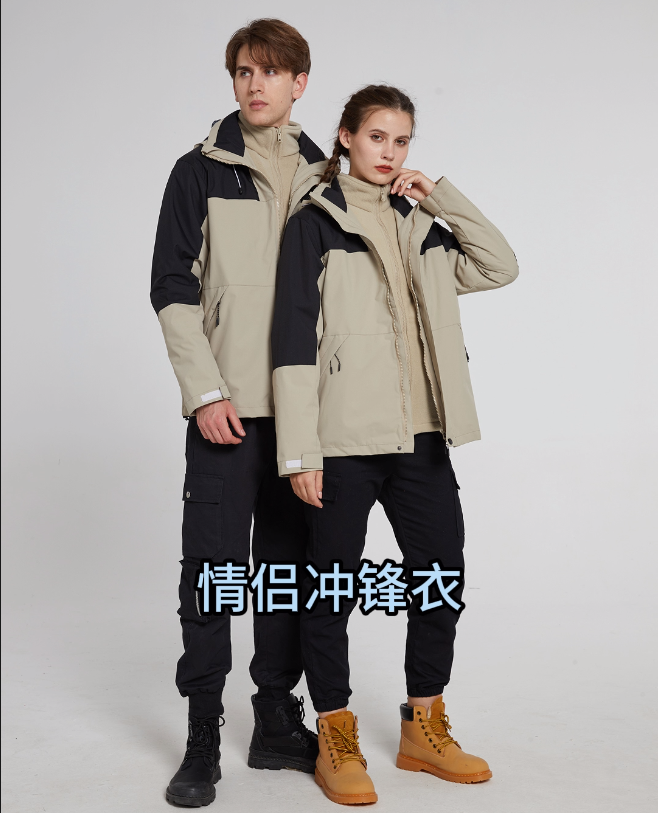 外衣：150D高彈春亞紡-100%聚酯纖維內膽：300克雙面搖粒絨-100%聚酯纖維防水5000/透氣2000/防風/保暖/三合一男女同款沖鋒衣登山服，奧特萊斯定制款防寒保暖情侶套裝沖鋒衣。